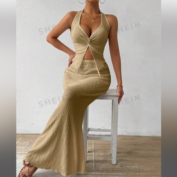 SHEIN Solid V-Neck Top And Skirt Set 4 •Brand New• - Picture 3 of 4